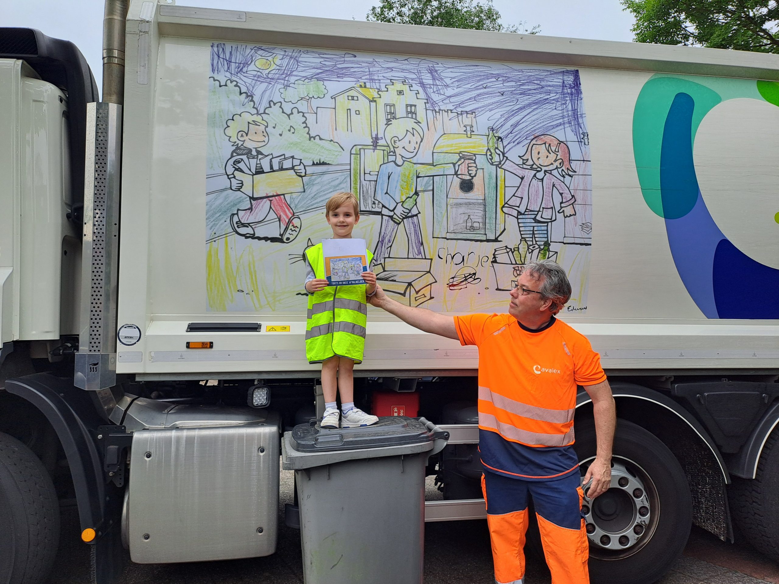 Charles (5) winnaar kleurwedstrijd Week van de Afvalhelden
